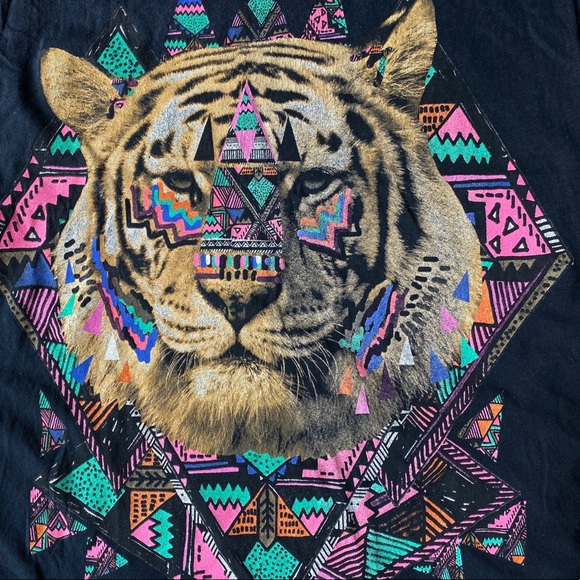 Black Tiger Tribal Muscle Tank - Large - Picture 2 of 6